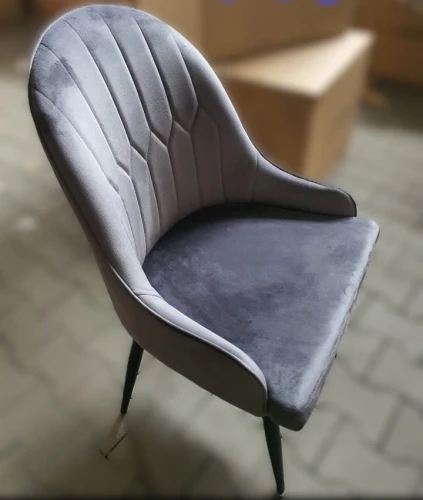 Krzesło Tapicerowane Welur Ciemno Szare Big 033 Całe czarne nogi(Outlet T-38)
